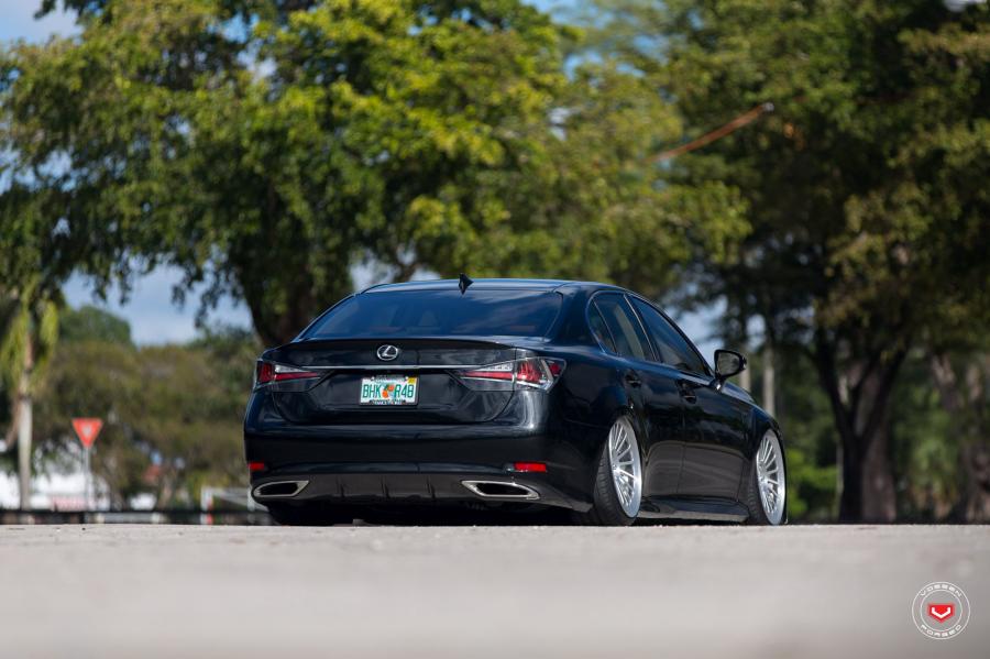  Lexus GS on Vossen Wheels (LC-106) 2016 года  (фото 54 из 61)